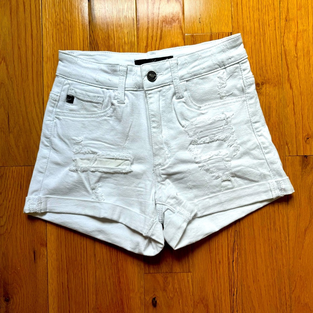 KanCan Distressed Jean Shorts |Size 24 | White